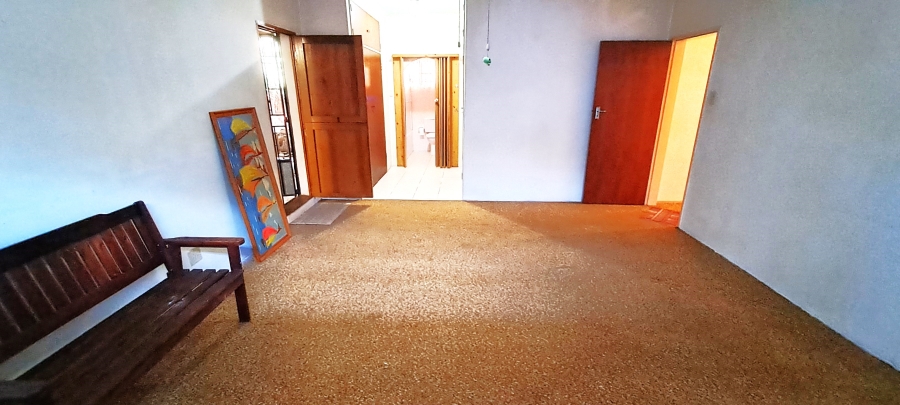 5 Bedroom Property for Sale in Elandsrand North West